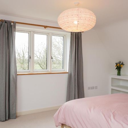 High Cogges Farm Holiday Cottages ويتني المظهر الخارجي الصورة