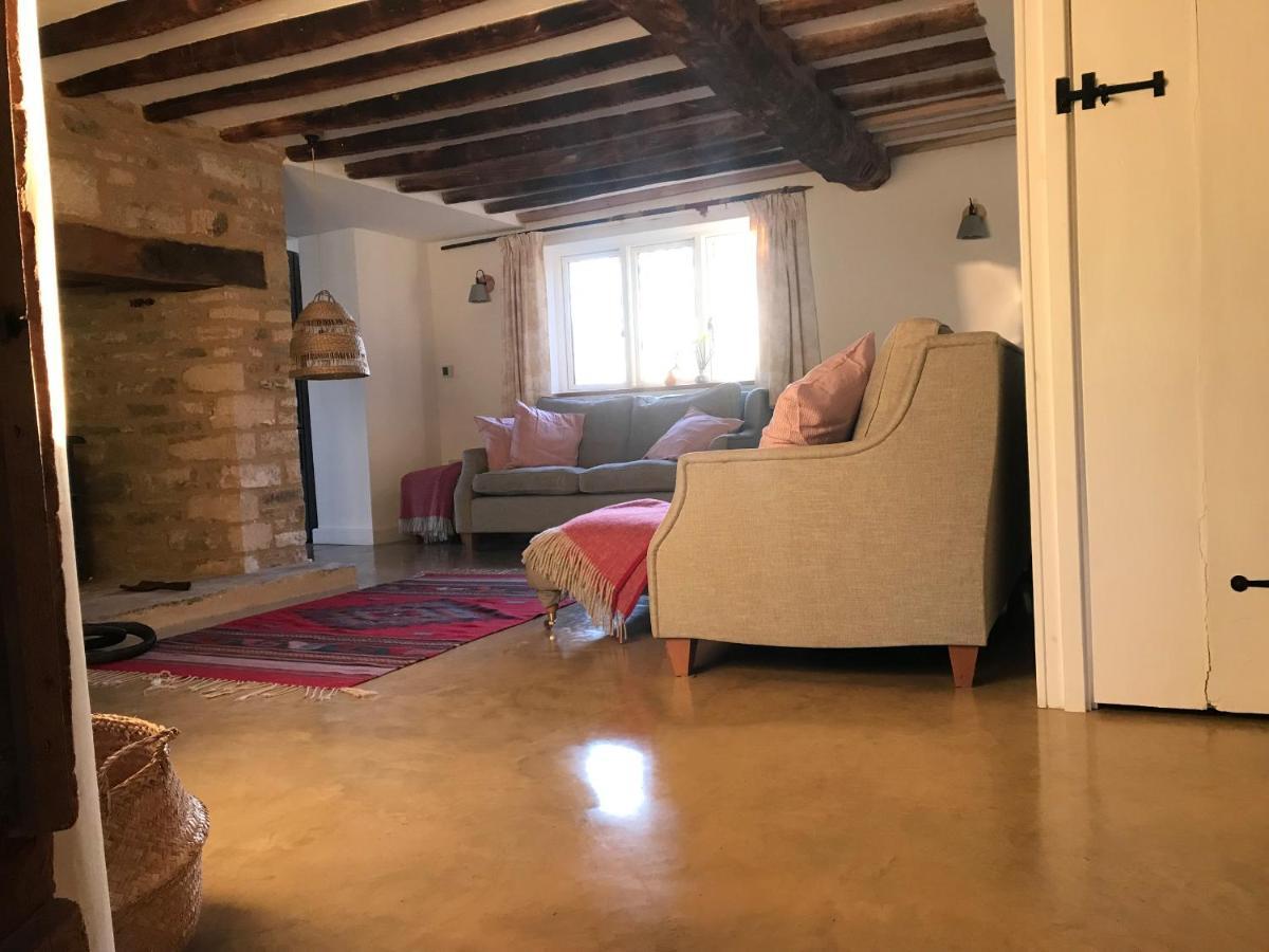 High Cogges Farm Holiday Cottages ويتني المظهر الخارجي الصورة
