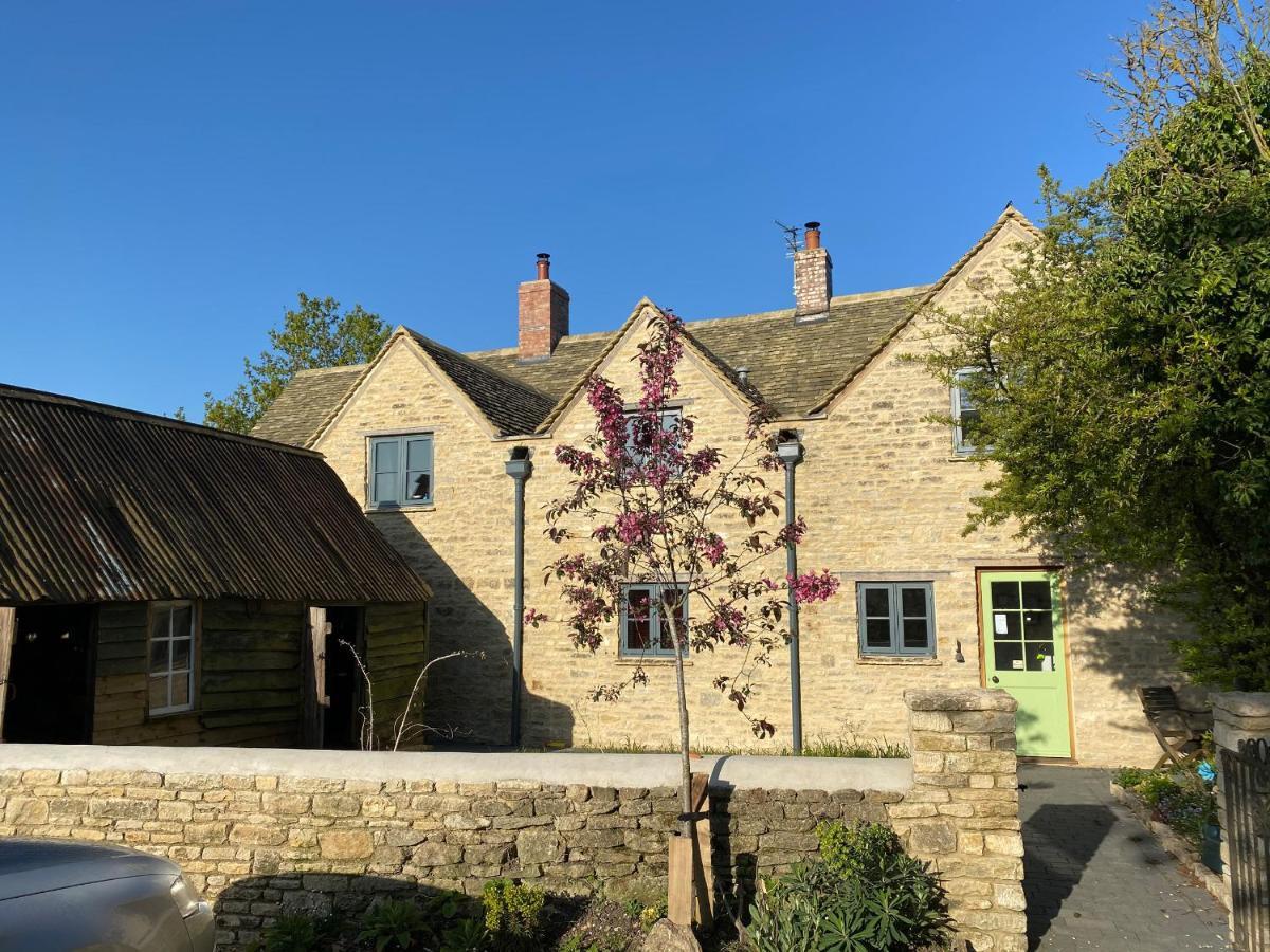 High Cogges Farm Holiday Cottages ويتني المظهر الخارجي الصورة