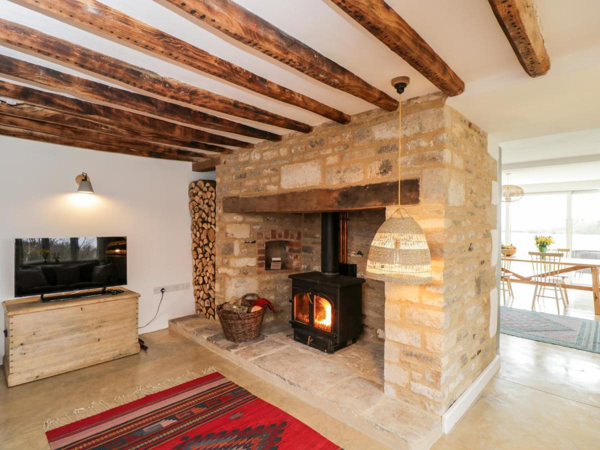 High Cogges Farm Holiday Cottages ويتني المظهر الخارجي الصورة