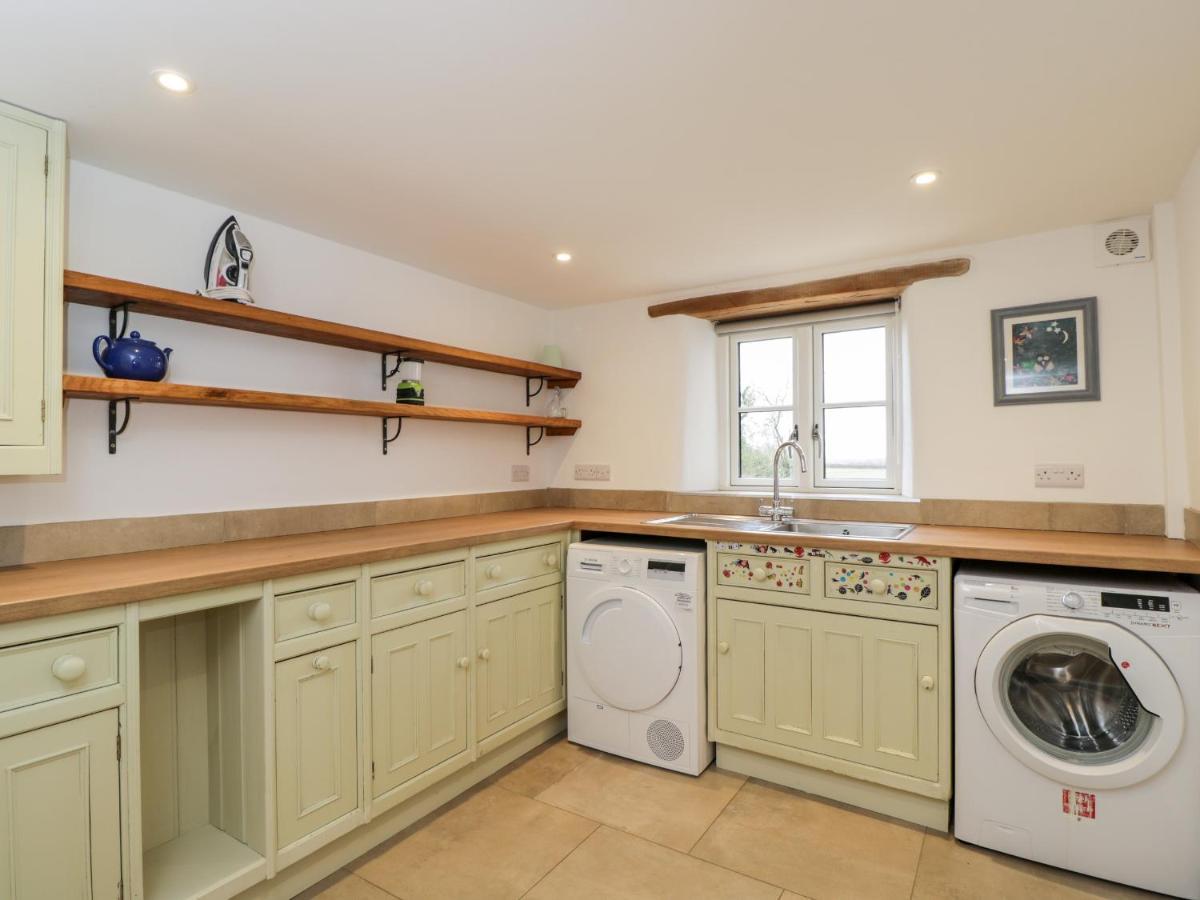 High Cogges Farm Holiday Cottages ويتني المظهر الخارجي الصورة