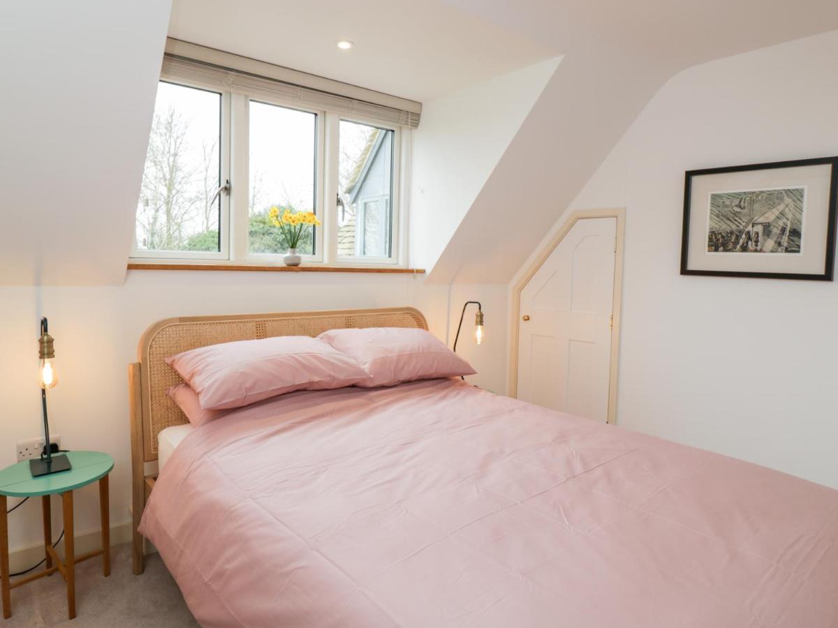 High Cogges Farm Holiday Cottages ويتني المظهر الخارجي الصورة